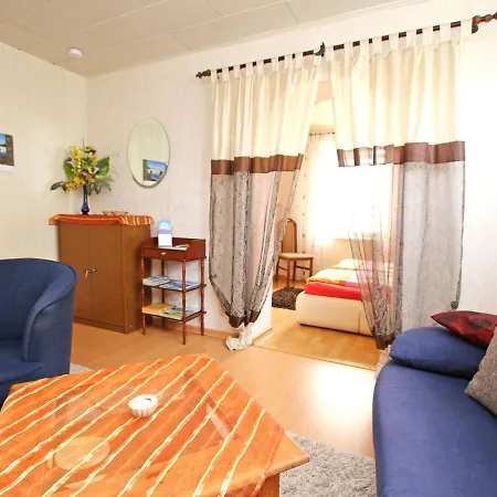 Апартаменты Ferienwohnung See 11161